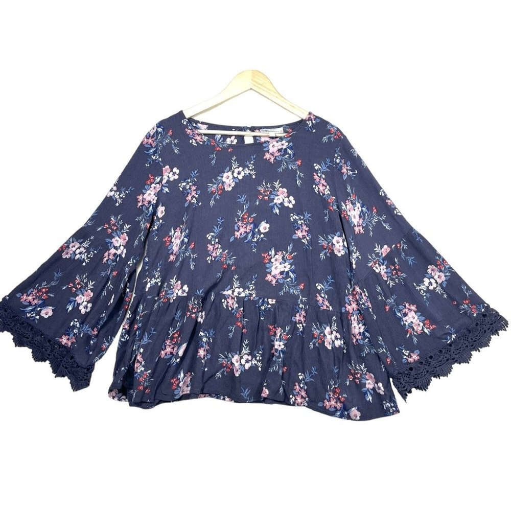 Tazara Boho floral bell sleeve blouse size 1X